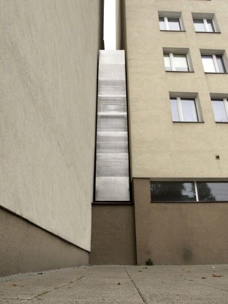 The_Keret_House-Jakub_Szczesny-facade.jpg